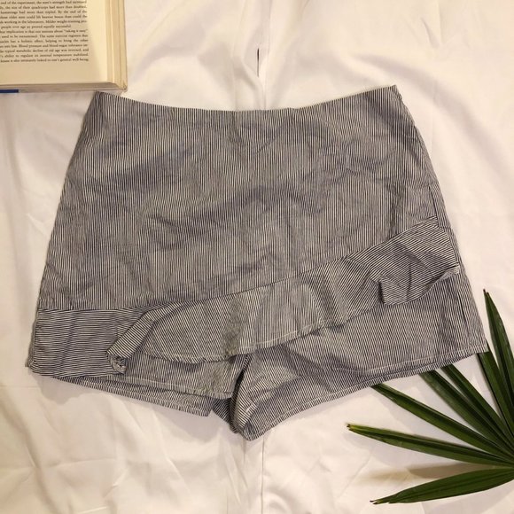 Blue & white pin stripe high waisted skort - Picture 1 of 4